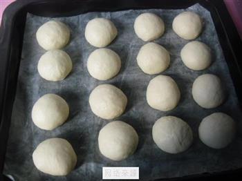 椰蓉白糖小面包的做法步骤5