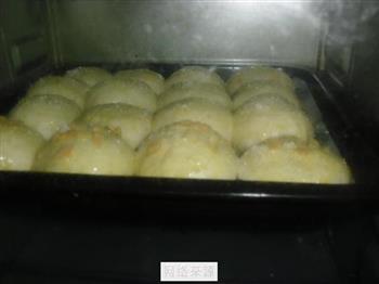 椰蓉白糖小面包的做法步骤8