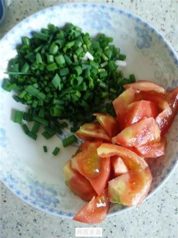西红柿菠菜热汤面的做法图解3