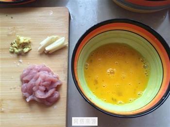 菠菜蛋花汤的做法步骤2