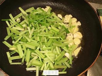 芹菜炒土豆丝的做法步骤8