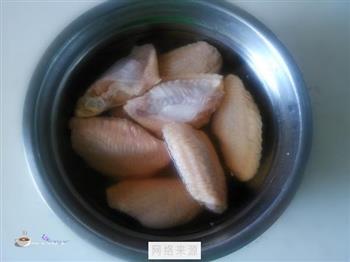 私房秘制烤鸡翅的做法步骤1
