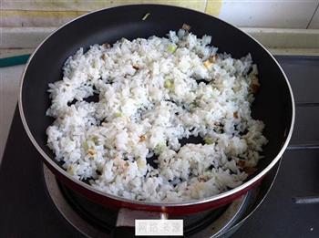 黄豆酱炒米饭的做法步骤4