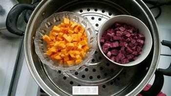 南瓜紫薯馒头的做法步骤1
