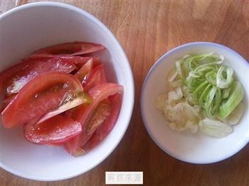 西红柿炒空心菜的做法步骤2