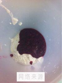 树莓酸奶冰激凌的做法步骤4