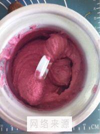 树莓酸奶冰激凌的做法步骤9