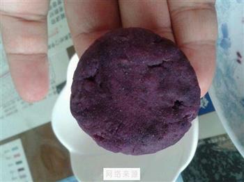 果仁紫薯饼的做法步骤5
