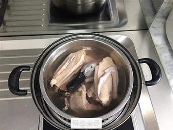 白鸭懒人养生汤的做法图解3