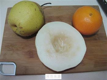 香瓜橙子梨汁的做法步骤1