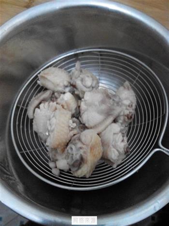剁椒鸡翅蒸豆皮的做法步骤4