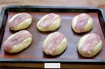 培根沙拉面包的做法步骤9