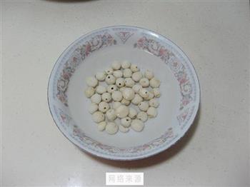红枣莲子青豆粽的做法步骤2
