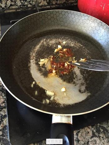 青椒炒肉拌面的做法步骤7