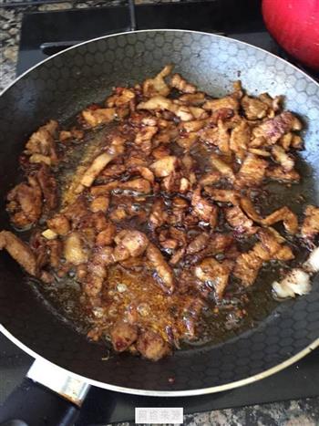 青椒炒肉拌面的做法步骤9