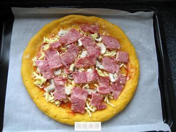 南瓜饼胚培根披萨的做法图解6