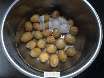 小土豆烧肉的做法图解12