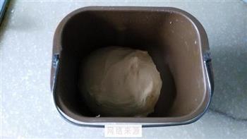 牛奶杏仁花环面包的做法步骤5