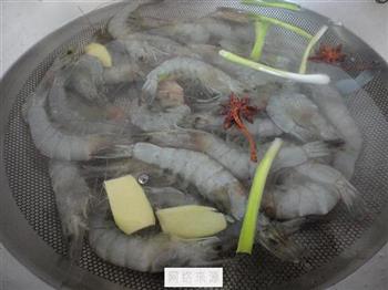 盐水煮虾的做法图解2