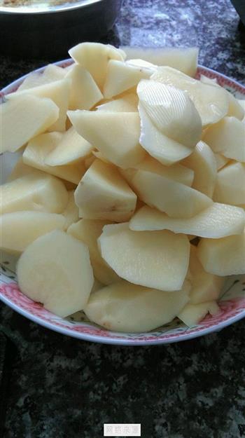 土豆炖鸡块的做法步骤2