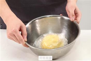 金色香酥苹果派的做法步骤4