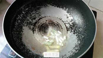 蒜苔炒腊肉的做法步骤7