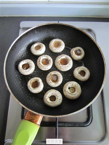 超简单平底锅烤蘑菇的做法步骤5