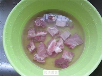 毛豆冬瓜排骨汤的做法步骤2