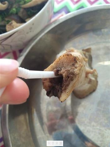 海带香菇炖大骨汤的做法图解8