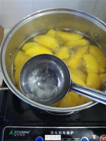 黄桃罐头的做法步骤4