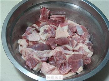 红烧鸭肉豆腐泡的做法步骤1