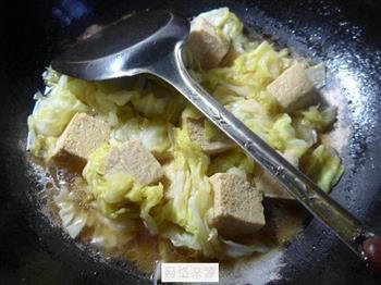 冻豆腐煮圆白菜的做法图解10