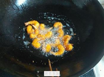 黄金凤尾虾的做法步骤5