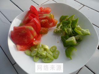 西红柿青椒土豆片的做法步骤3