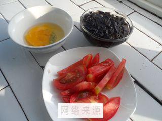 西红柿紫菜汤的做法步骤1