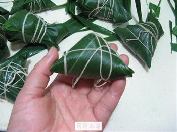 玉米叶红枣粽子的做法步骤8