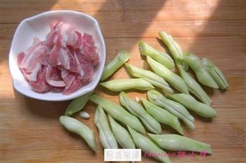 五花肉焖扁豆的做法步骤2