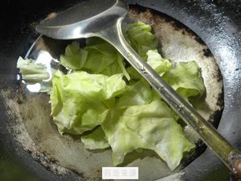 圆白菜卤牛腩拉面的做法步骤3