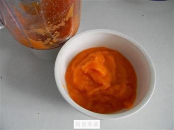 胡萝卜玉面发糕的做法步骤2