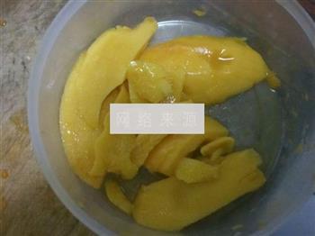 橙色夏日芒果苹果汁的做法步骤2