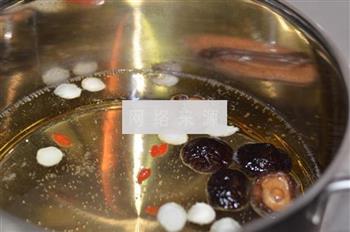 人参枣香菌菇甲鱼汤的做法图解2