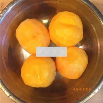 自制黄桃罐头的做法步骤2