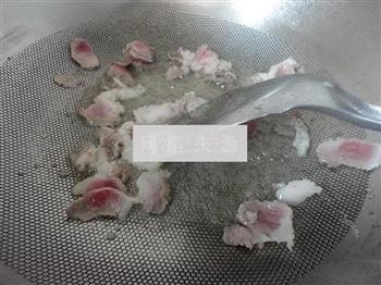 蘑菇尖椒炒肉的做法步骤6