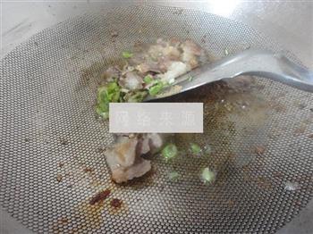 蘑菇尖椒炒肉的做法步骤7