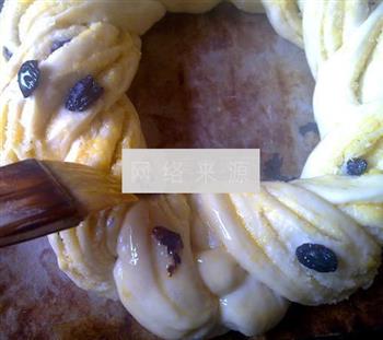 椰蓉葡萄花环面包的做法步骤15