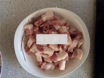 红烧肉焖饭的做法步骤3
