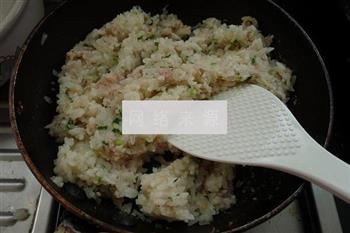 冬菜肉末糯米蛋卷的做法步骤4