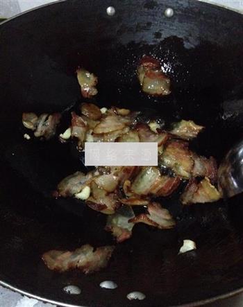 腊肉煮笋的做法步骤1