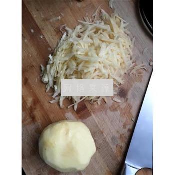 香辣土豆擦擦的做法步骤1
