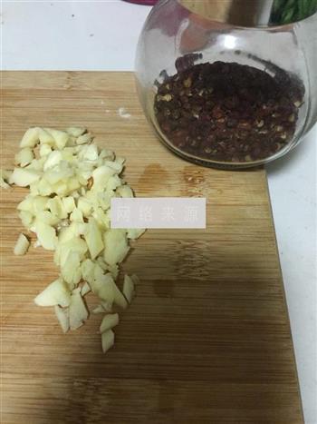 蒜蓉油麦菜的做法步骤2
